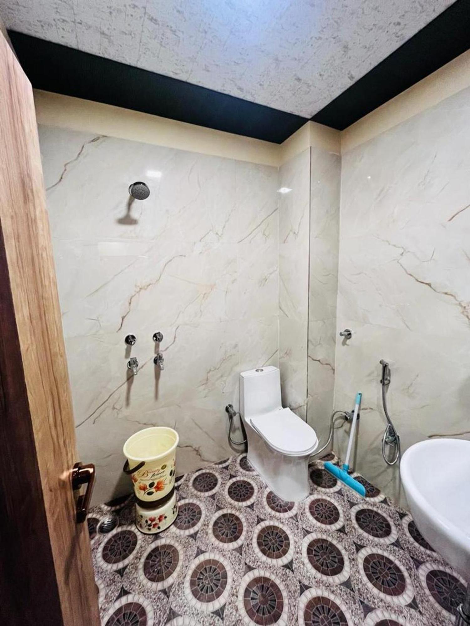 Ks Paying Guest House Varanasi Exterior foto