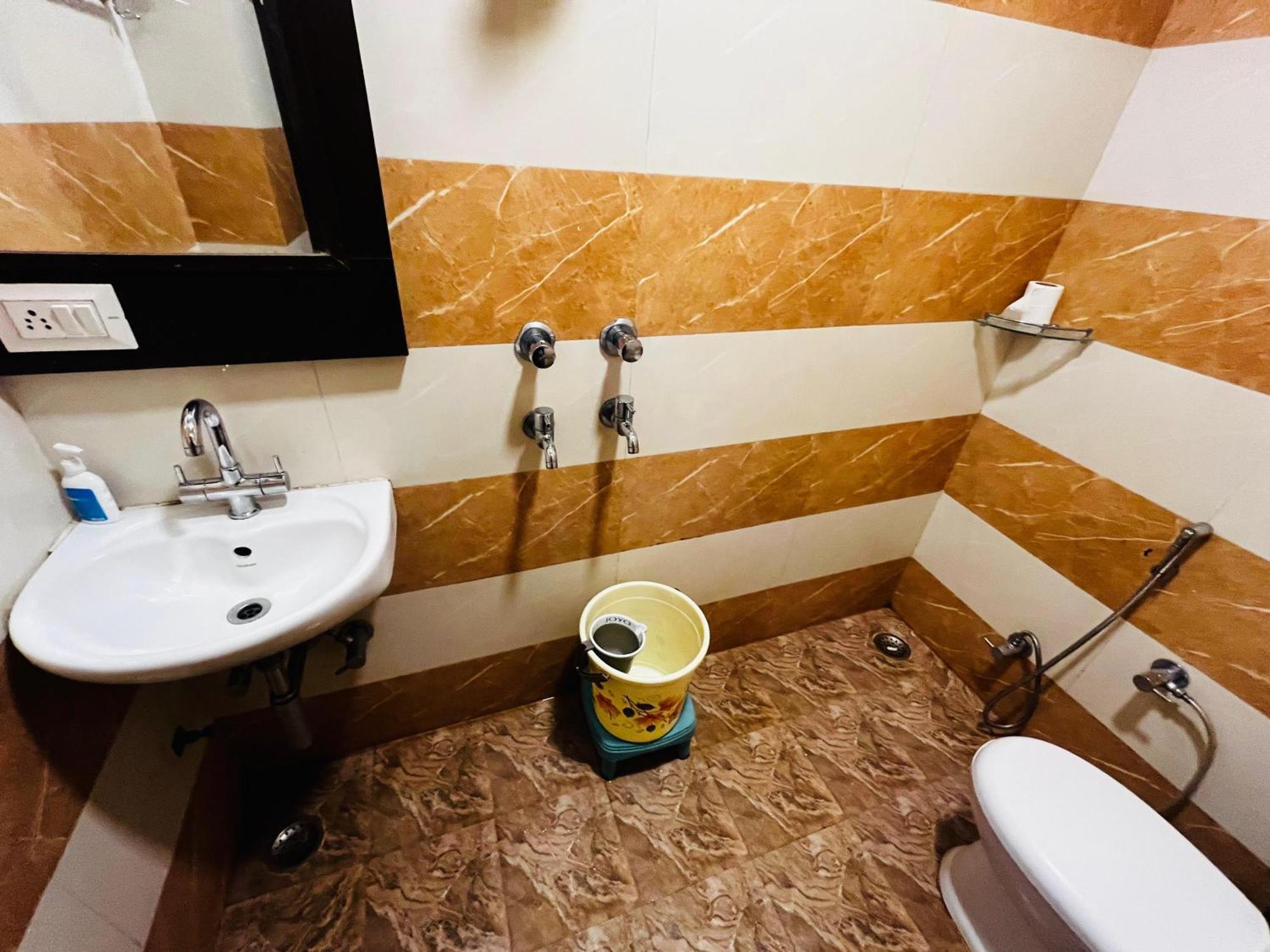 Ks Paying Guest House Varanasi Exterior foto