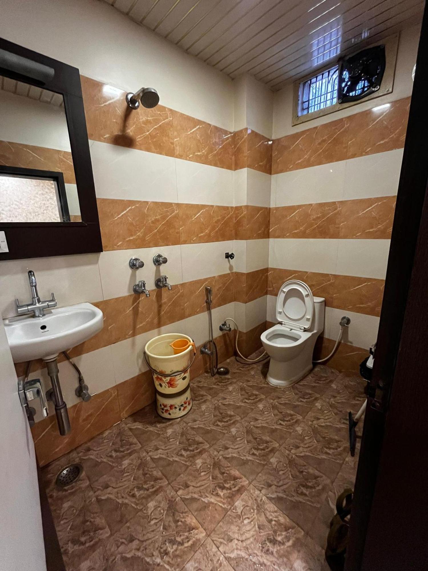 Ks Paying Guest House Varanasi Exterior foto